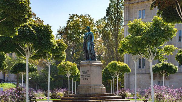 Herzog Ernst I. auf dem Schlossplatz