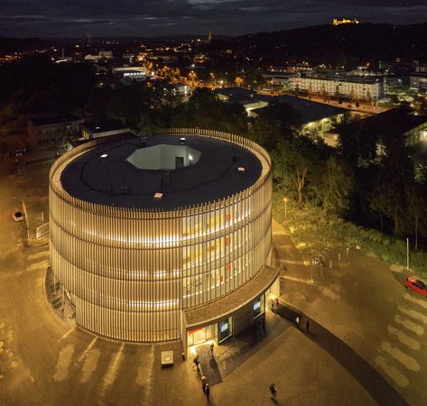 Rainer Brabec Theaterball im GLOBE Coburg
