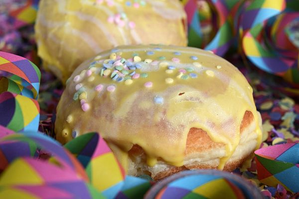 Bild von Annette auf Pixabay Krapfen Fasching