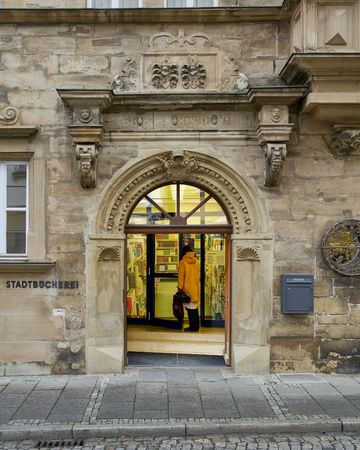 Eingang Stadtbücherei Coburg